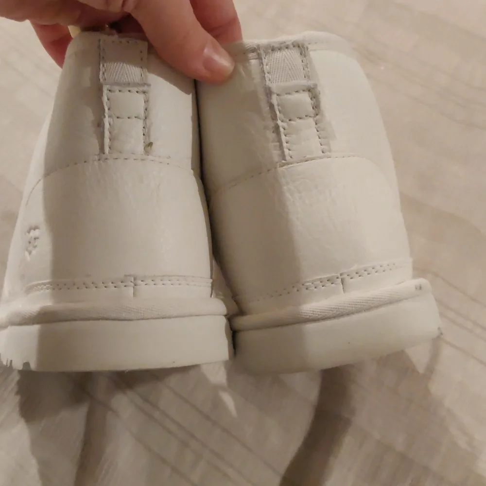 UGG Men's Neumel 1133777 Chukka White Leather Comfort Snow Ankle Boots Size 11